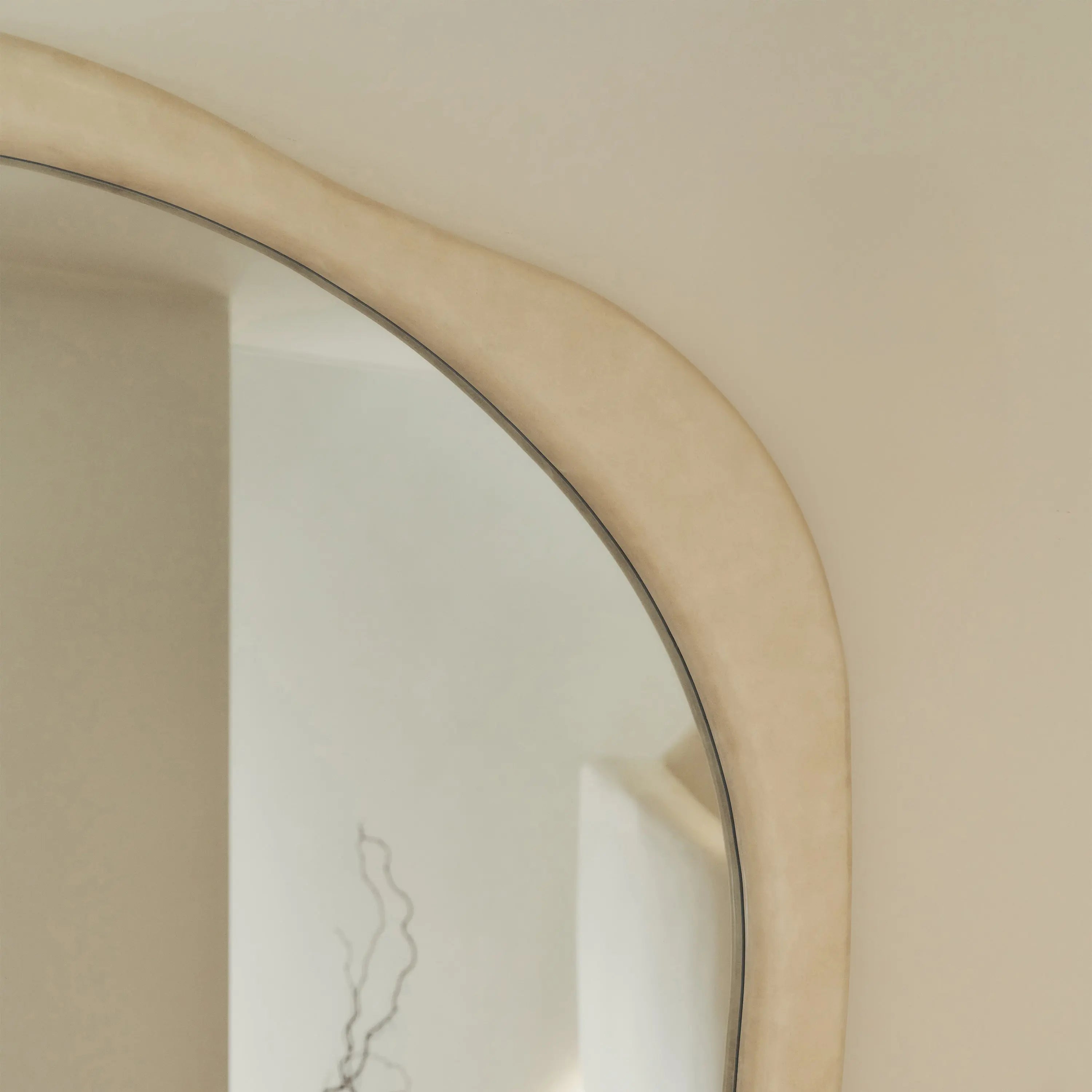 Arcurva - Grand Miroir Irrégulier Design Béton 190 cm x 120 cm Center Kasa