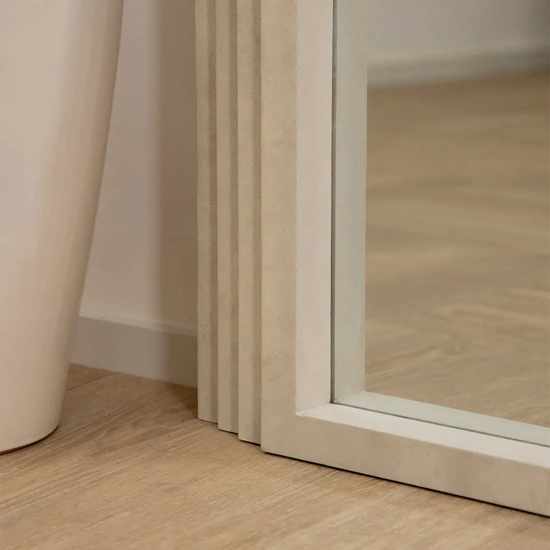 Luciana - Miroir Arqué Pleine Longueur en Béton - 180 cm x 110 cm Center Kasa