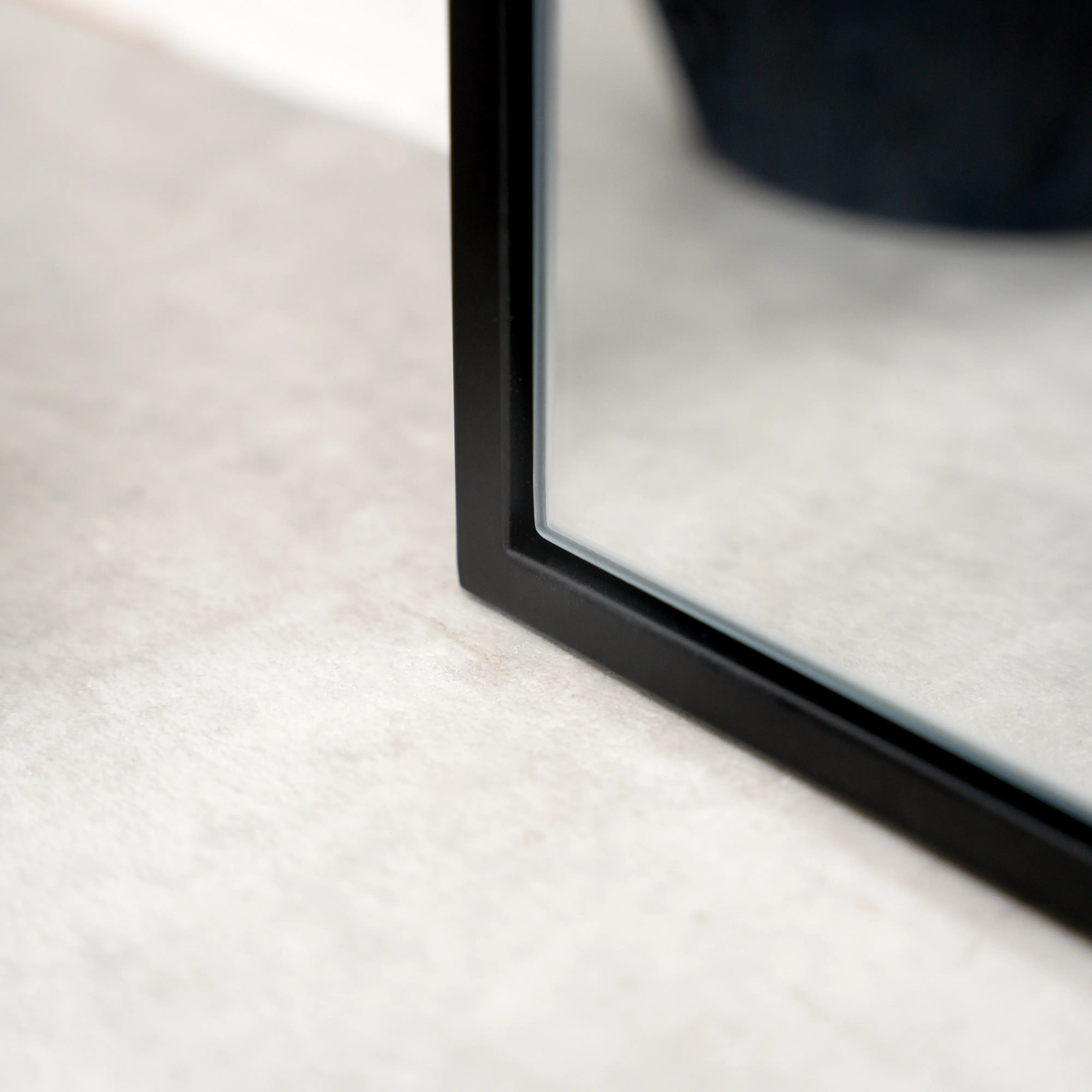 Miroir Arqué Noir Liberty - Pleine Longueur en Métal - 160 cm x 60 cm Center Kasa