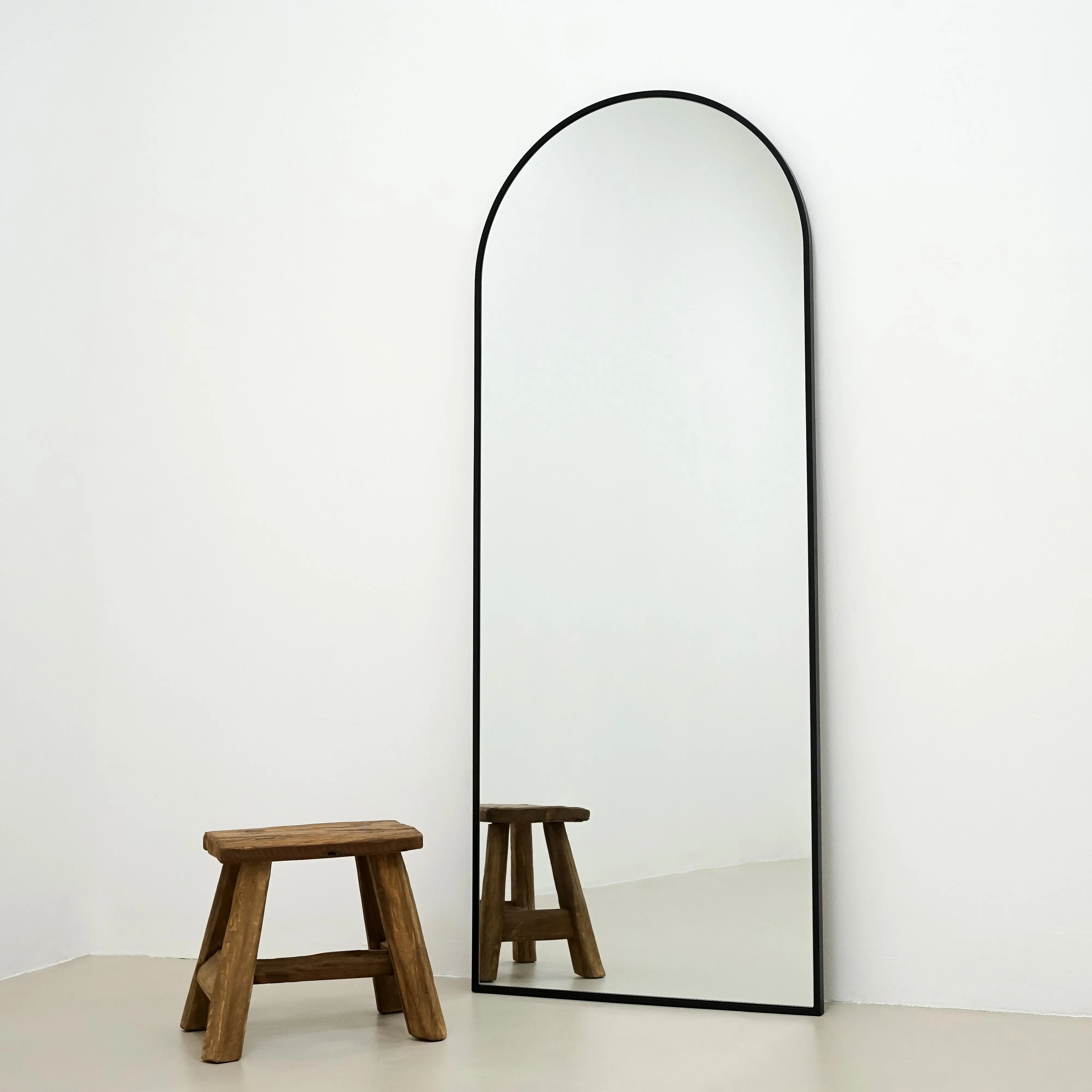Miroir Arqué Noir Liberty - Pleine Longueur en Métal - 160 cm x 60 cm Center Kasa