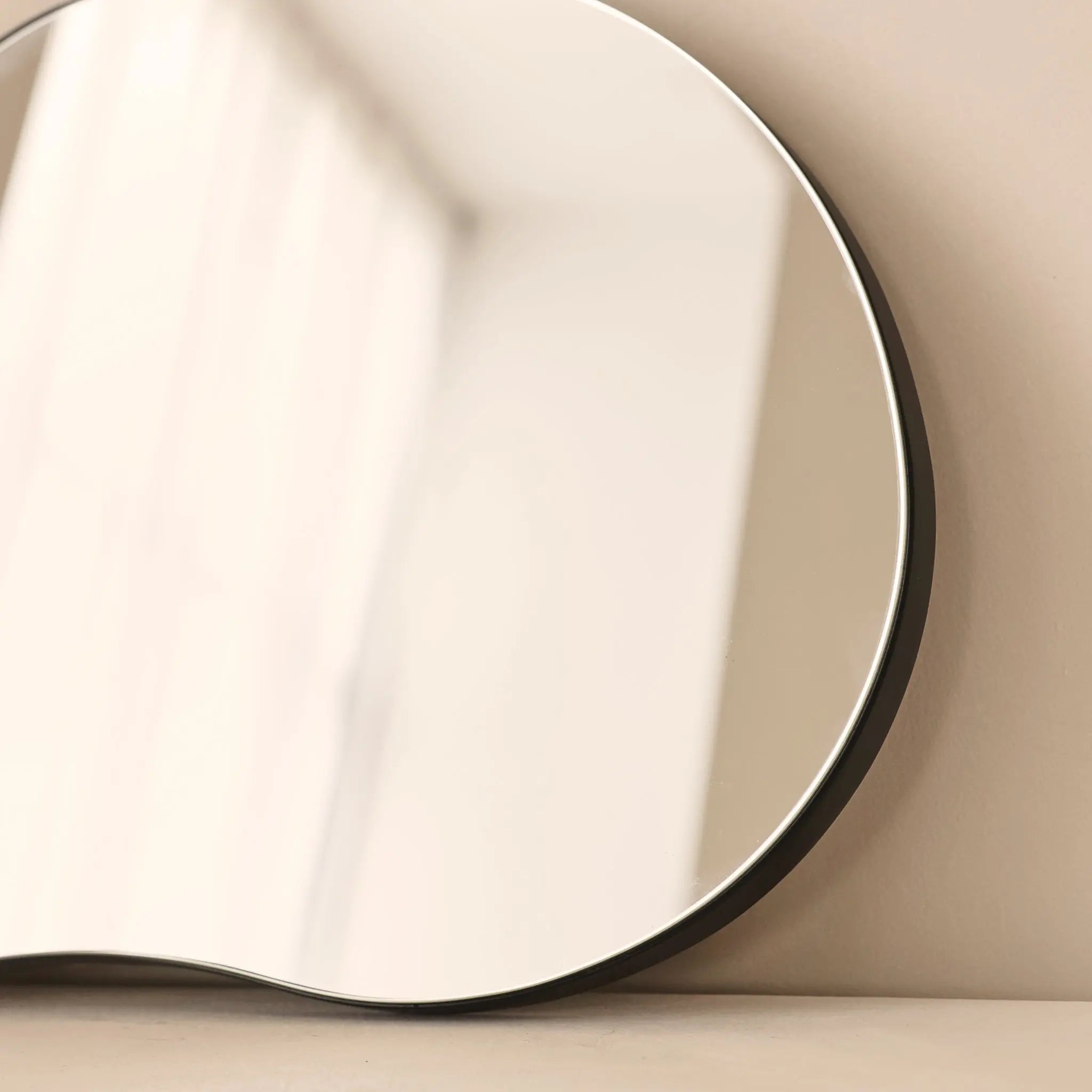 Edge - Miroir Mural Irrégulier Design Sans Cadre - 45 x 30 cm Center Kasa