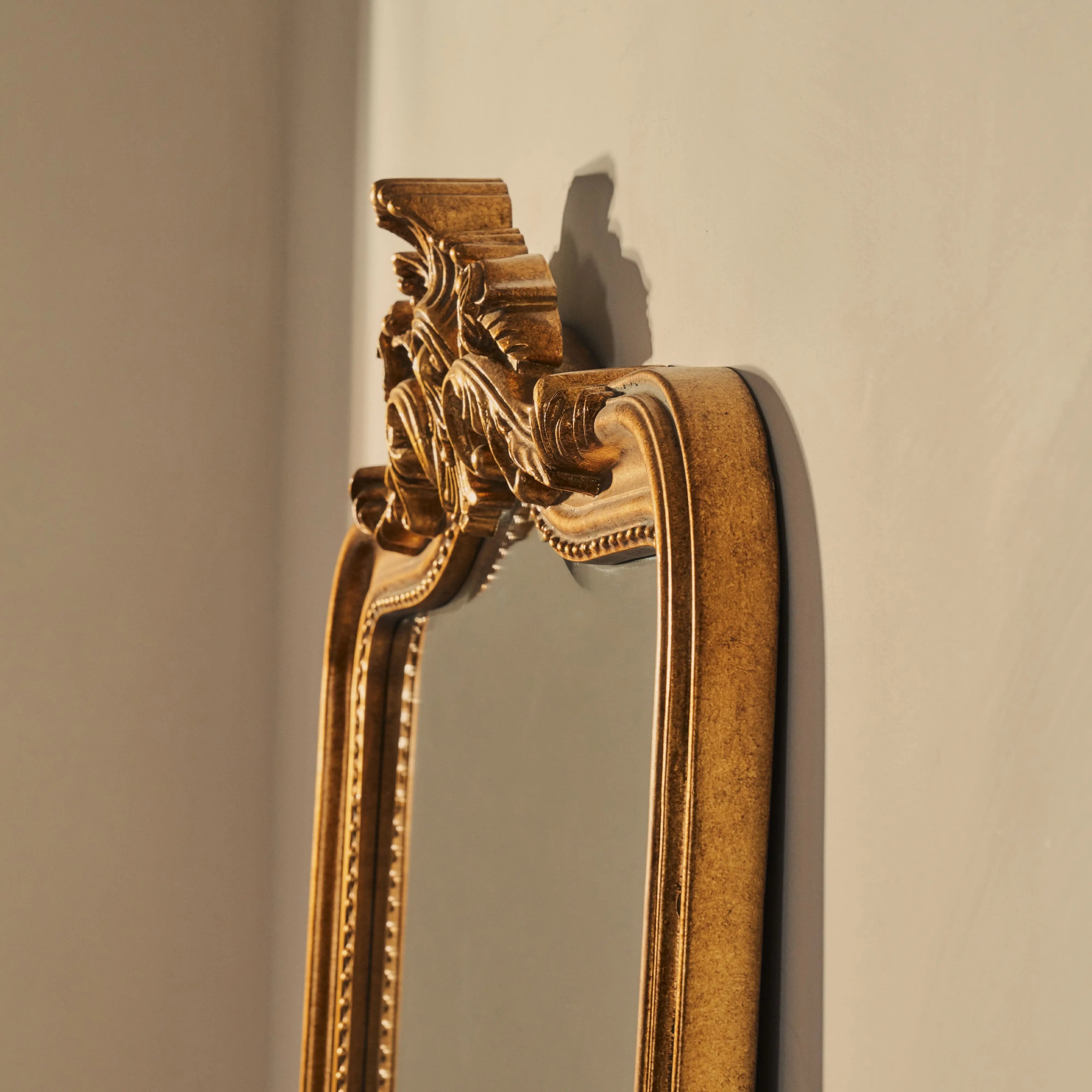 James - Miroir Arqué Doré de Pleine Longueur Style Baroque - 189 cm x 80 cm Center Kasa