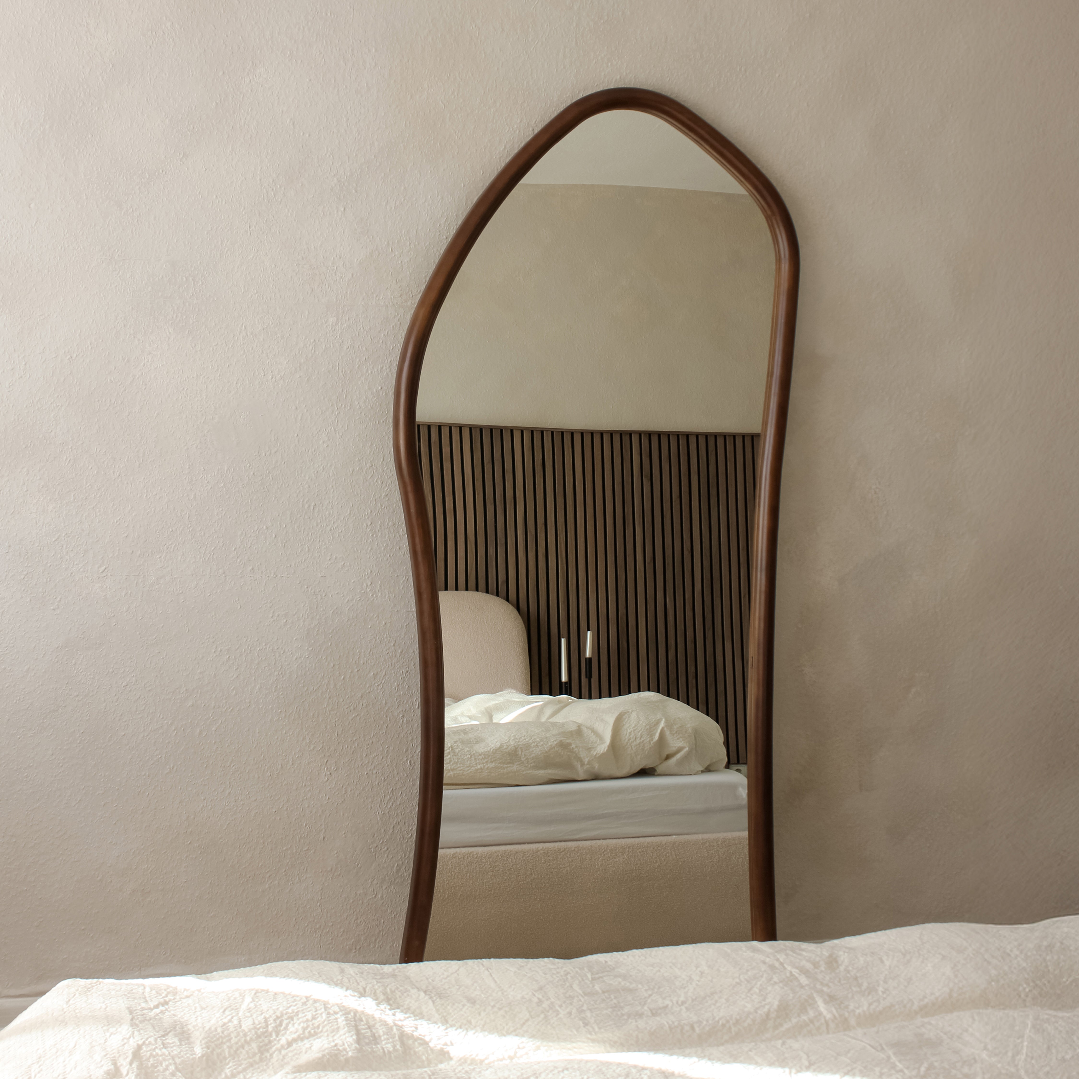 Aaliyah - Miroir Irrégulier Pleine Longueur en Bois Foncé, 180 x 80 cm Center Kasa