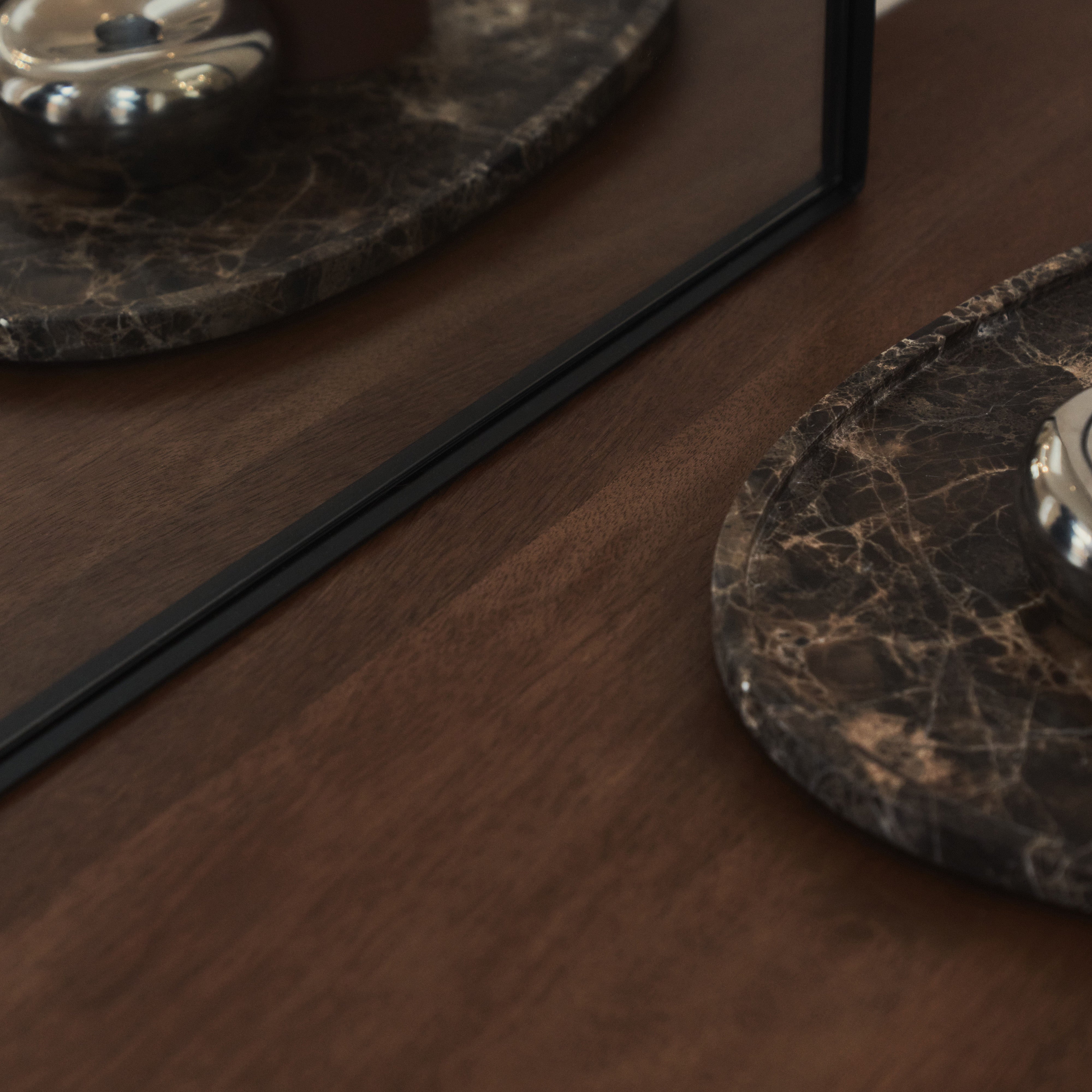 Aria - Miroir Mural sur Cheminée en Métal Noir Mat - 100 x 70 cm Center Kasa