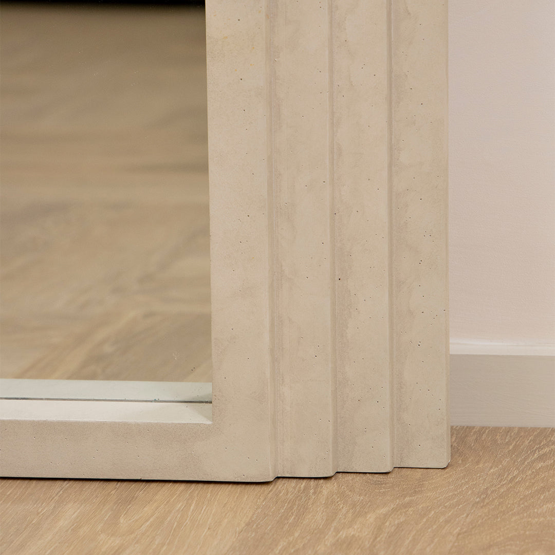 Luciana - Miroir Arqué Pleine Longueur en Béton - 180 cm x 110 cm Center Kasa