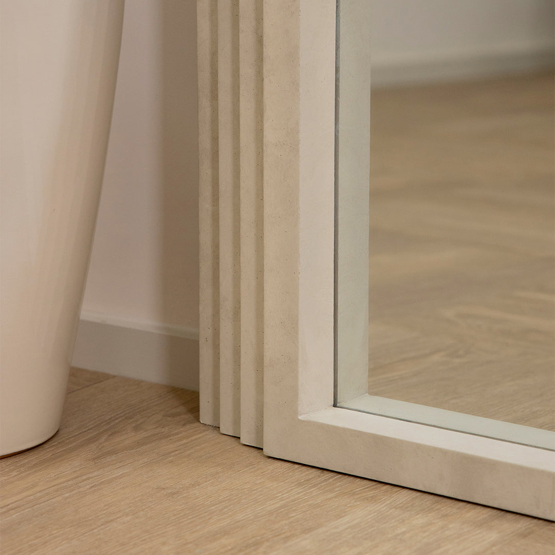 Luciana - Miroir Arqué Pleine Longueur en Béton - 180 cm x 110 cm Center Kasa