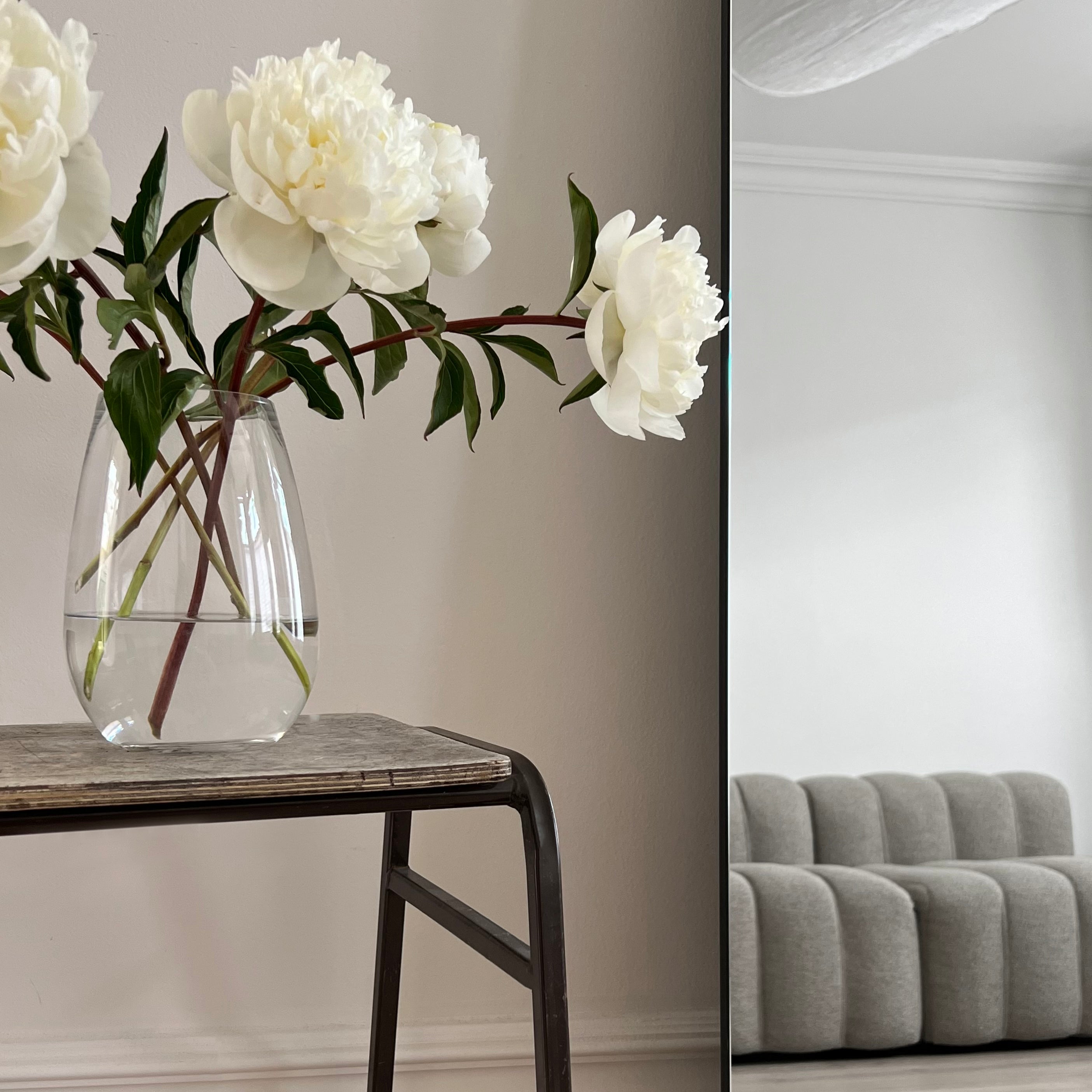 Edge - Grand Miroir Arqué sans Cadre Plein Pied - 179 cm x 110 cm Center Kasa