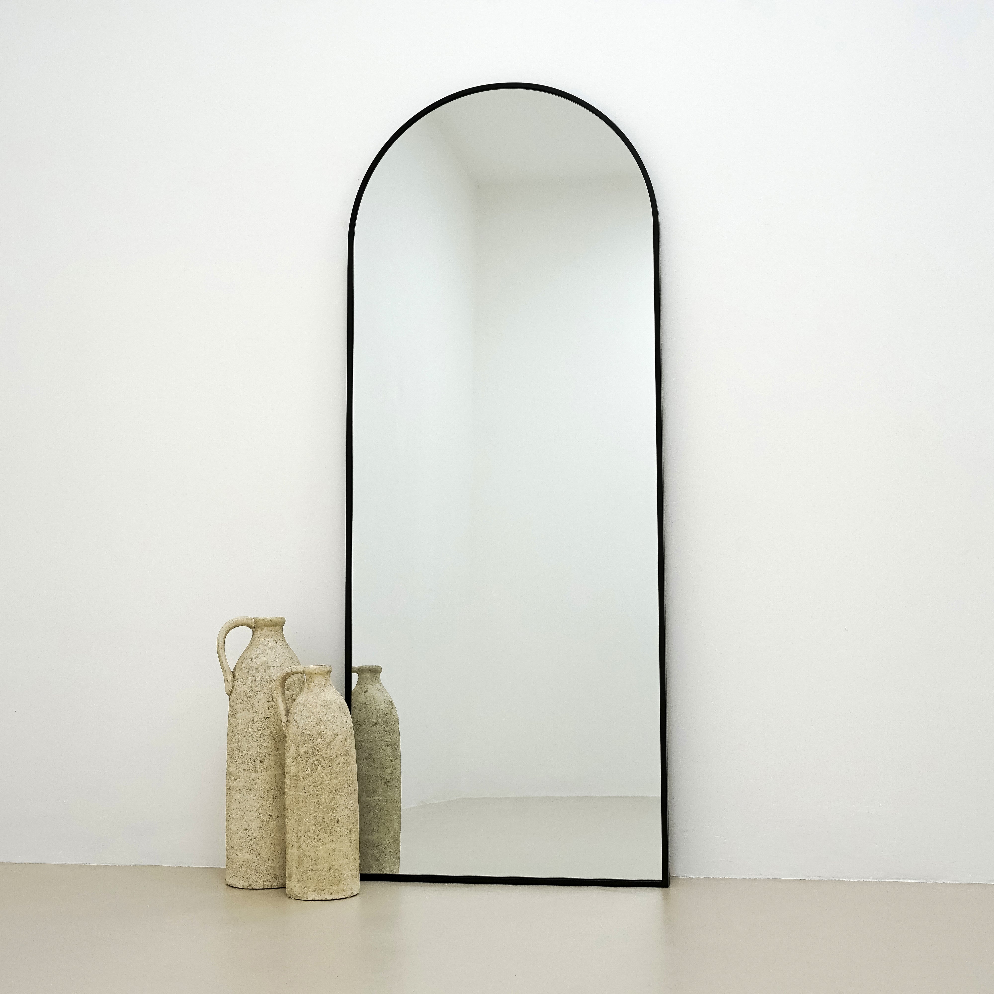 Miroir Arqué Noir Liberty - Pleine Longueur en Métal - 160 cm x 60 cm Center Kasa