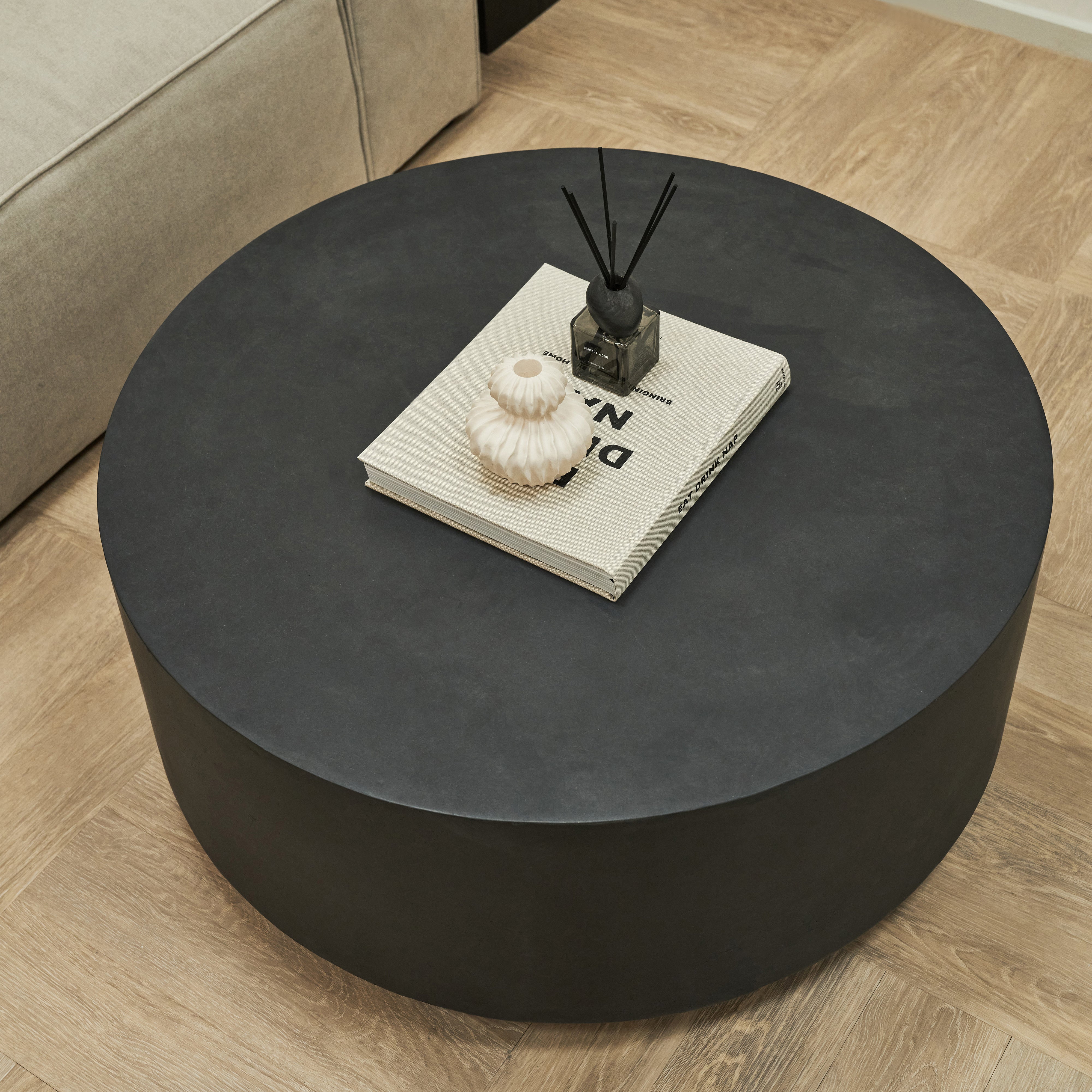 Angelo - Table basse ronde en Onyx au design minimaliste - Grande Center Kasa