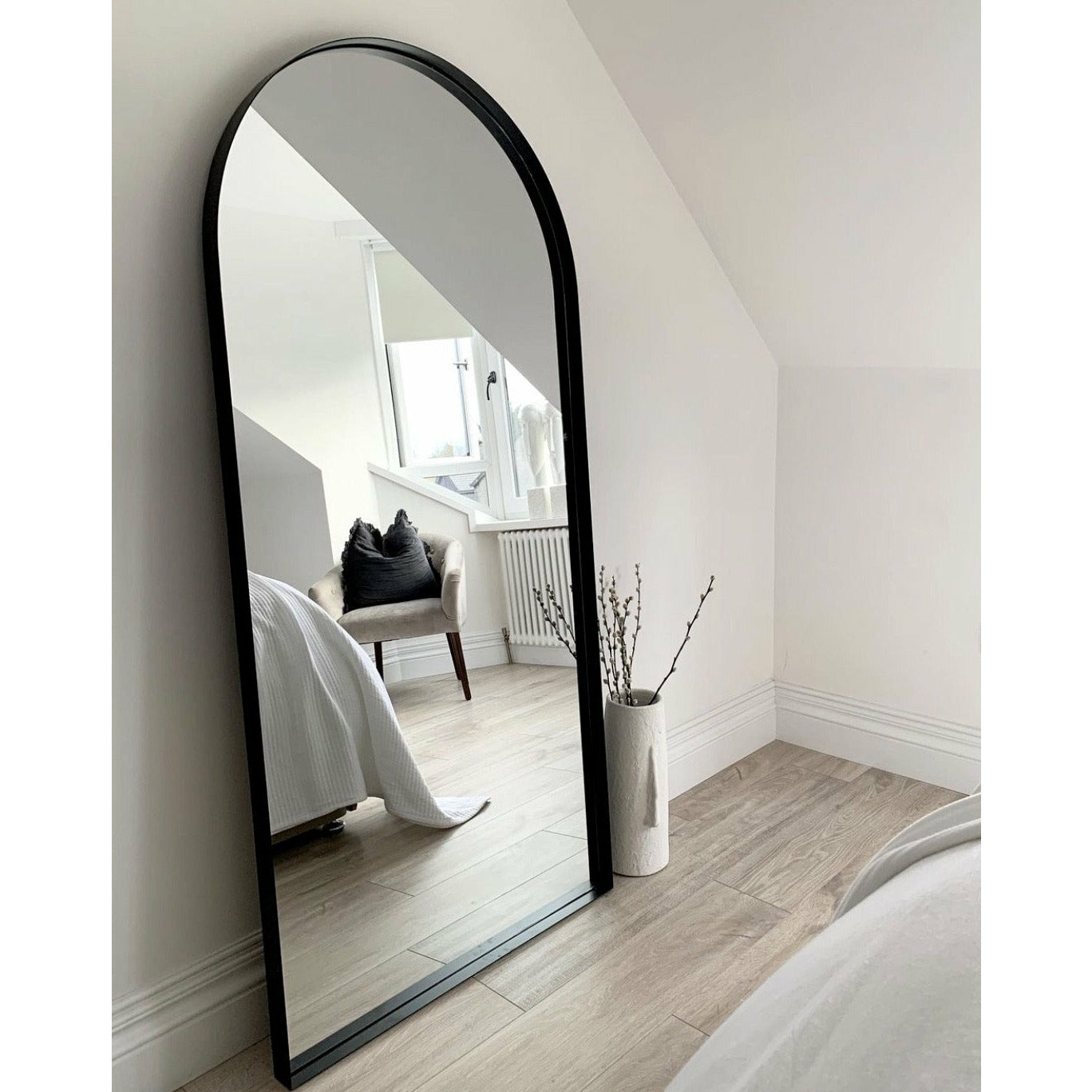 Arcus - Miroir Arqué Pleine Longueur en Métal Noir - 170 cm x 80 cm Center Kasa